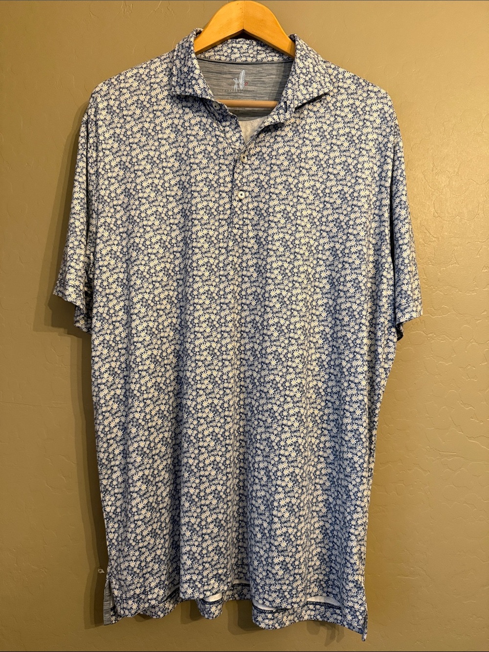 Johnnie-O Alston Printed Featherweight Performance Polo (EUC)